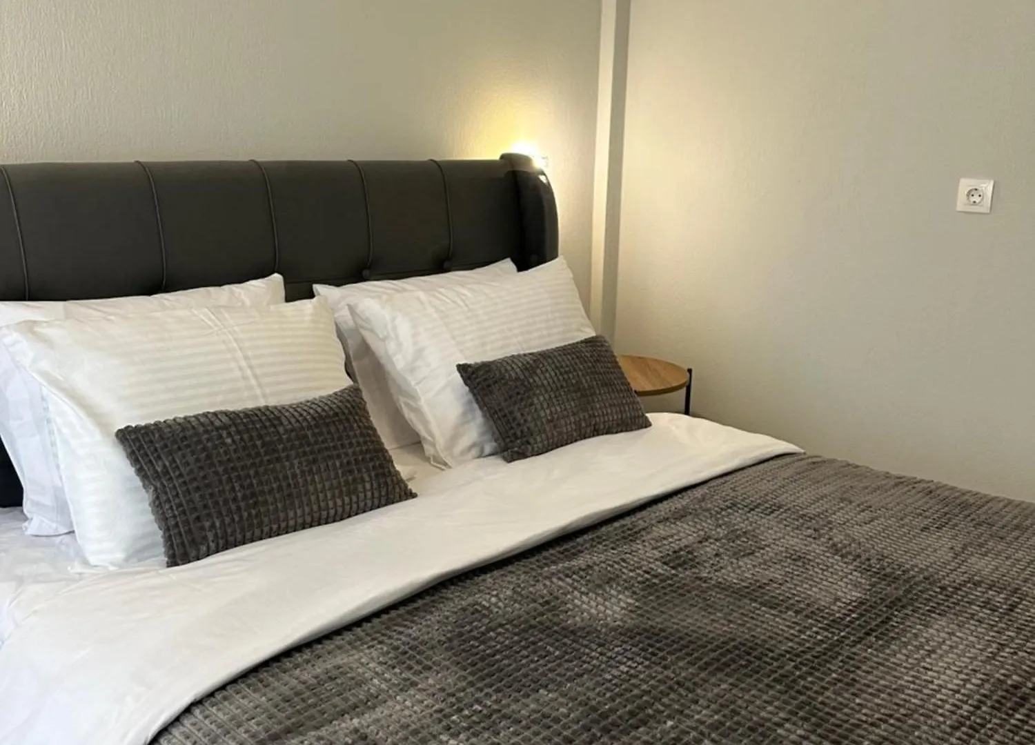 ניאה מודאניה Anastasia Luxury Apartments